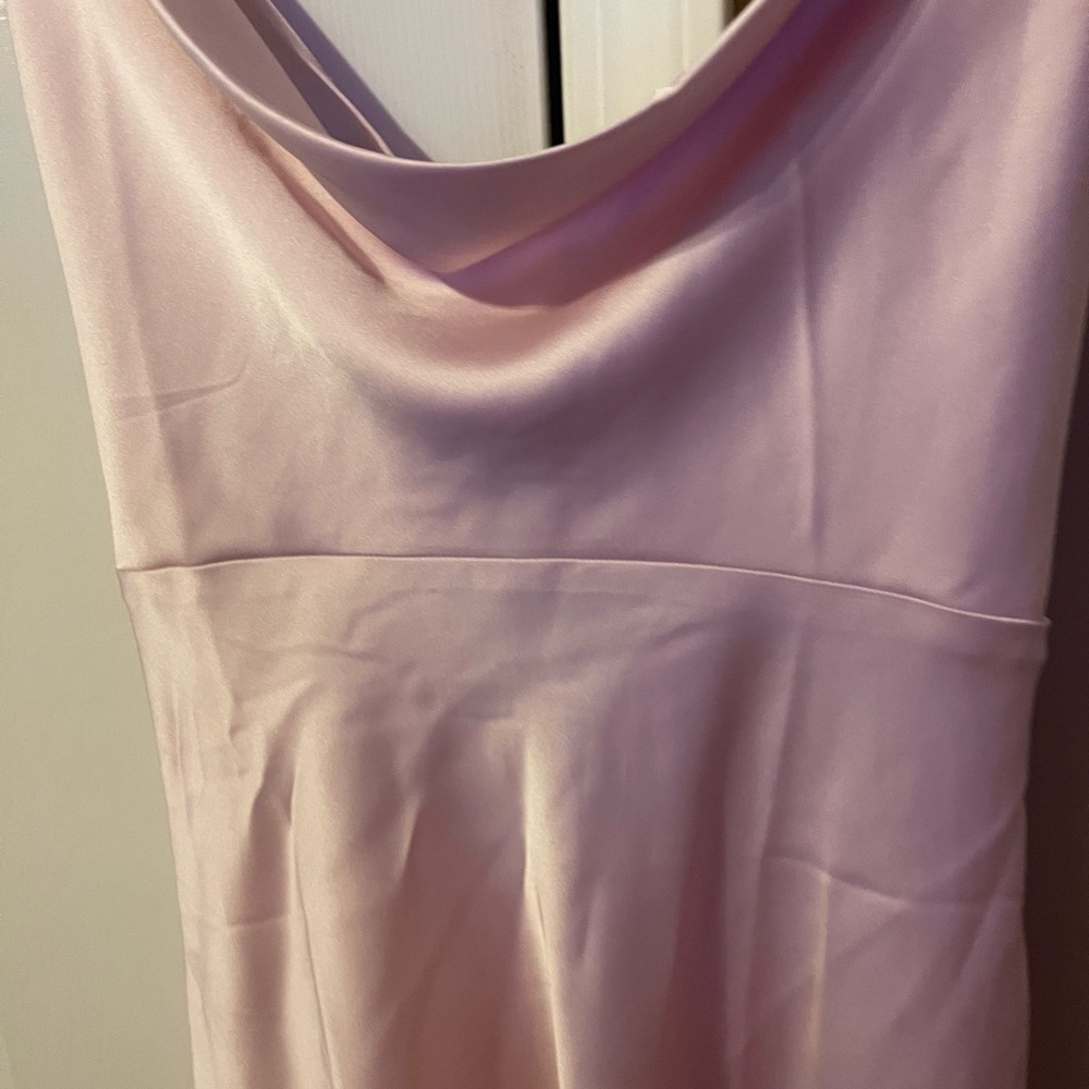 Midi pink satin dress NWT forever 21
Brand